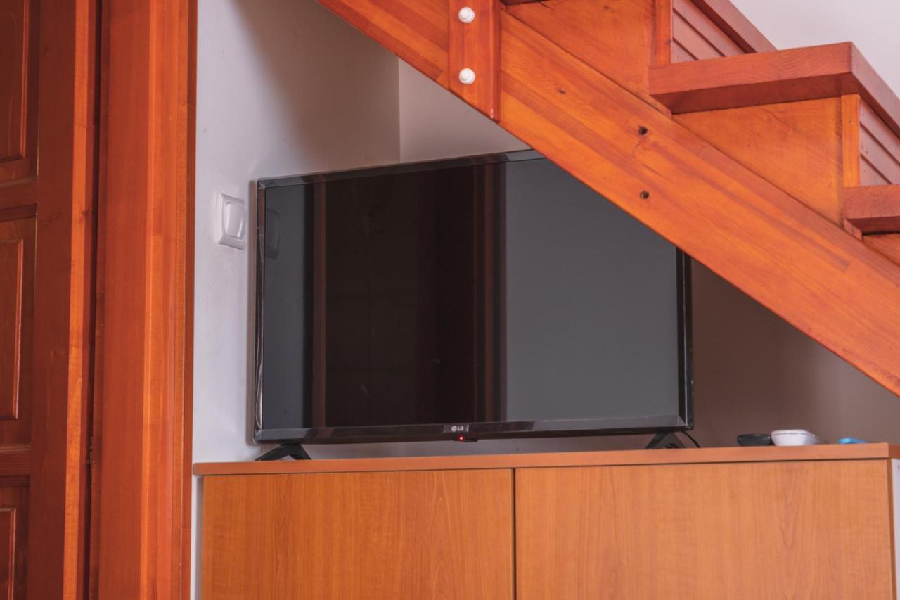 Отель Olajos Apartman Берекфюрдё Экстерьер фото